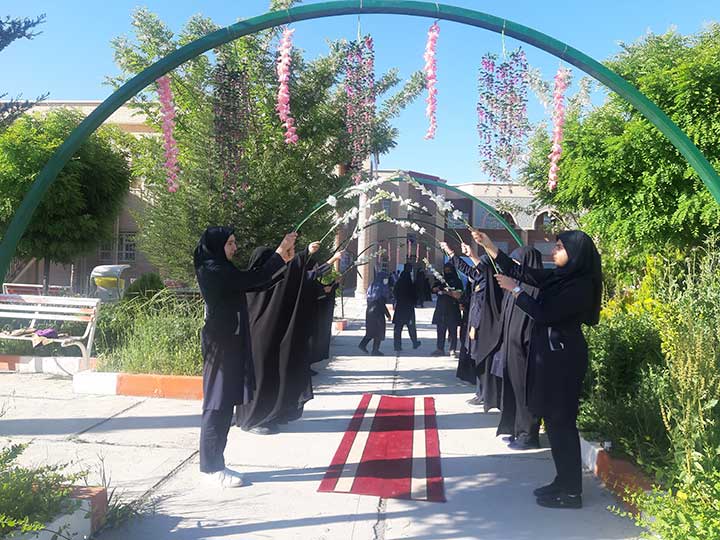 عکاس خبرنگار سرور ثابتی منفرد دکترصحرایی در بزرگداشت روز معلم گفت