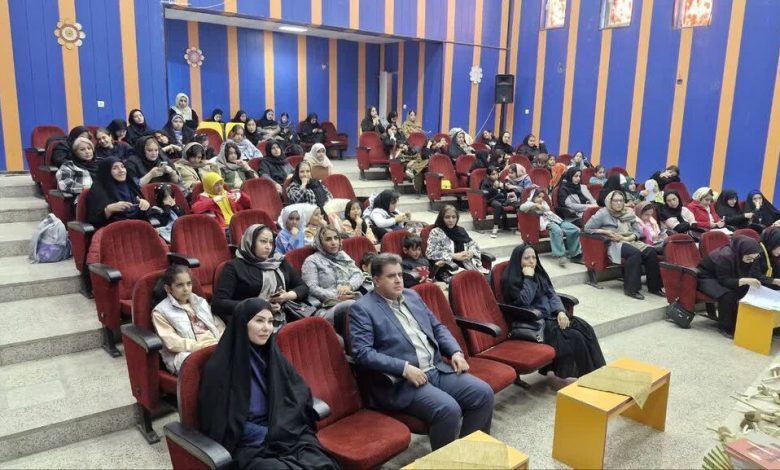 نخستین مهرواره «مهرآباد» در کرمانشاه با معرفی برگزیدگان به کار خود پایان داد% - %d9%81%d8%b1%d9%87%d9%86%da%af%db%8c%d8%a7%d9%86-%d9%88-%d9%85%d8%af%d8%a7%d8%b1%d8%b3, %d9%81%d8%b1%d9%87%d9%86%da%af%db%8c% - 1371828 780x470%